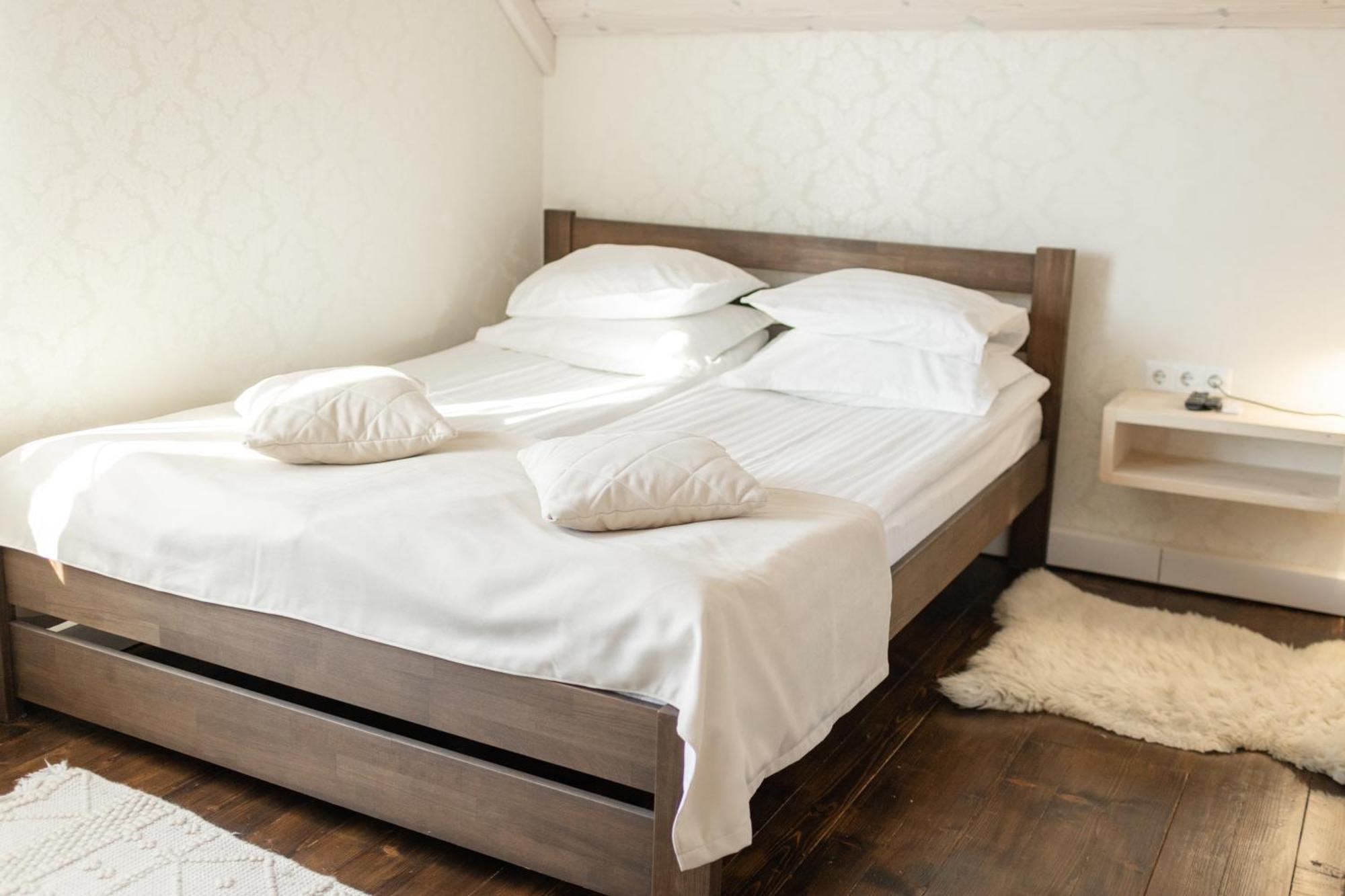 Guest House สลาฟสเก ภายนอก รูปภาพ